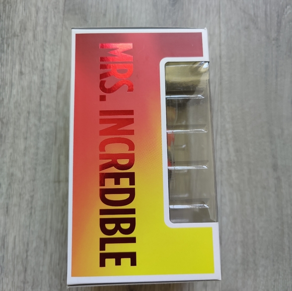 NIB Disney Pixar Mrs Incredible Vinyl Figurine from Rock Candy - Picture 2 of 5